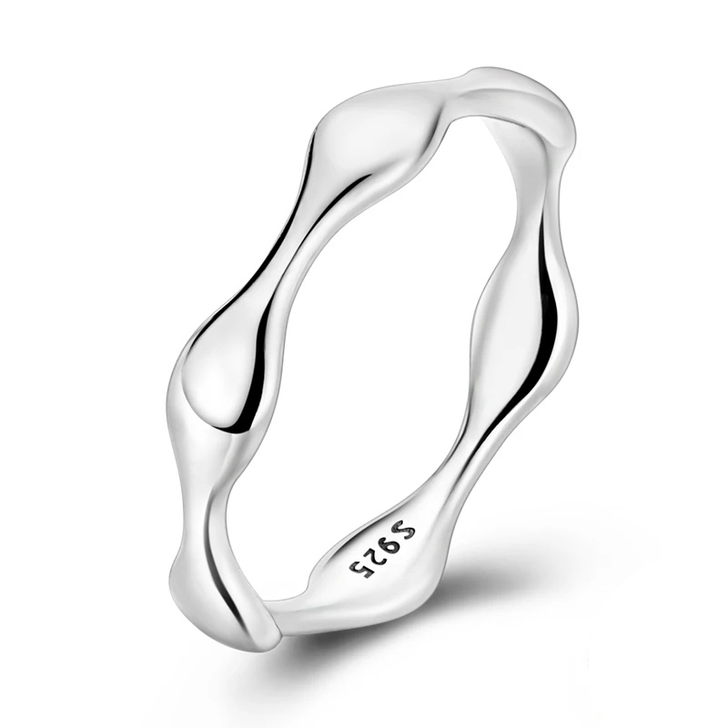 Bague Ondulation Anneau Minimaliste & Moderne