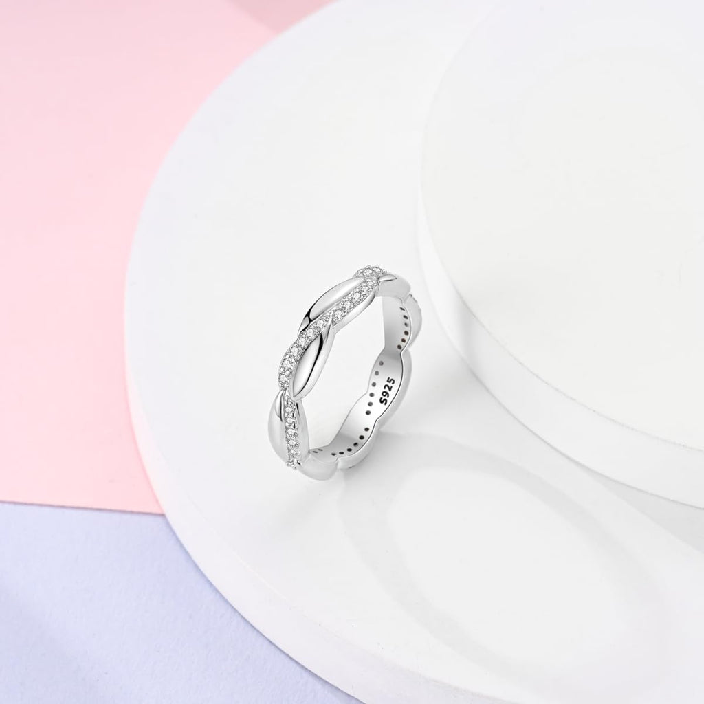 Bague Tressée Anneau Élégant Pavé de Zirconium Étincelant