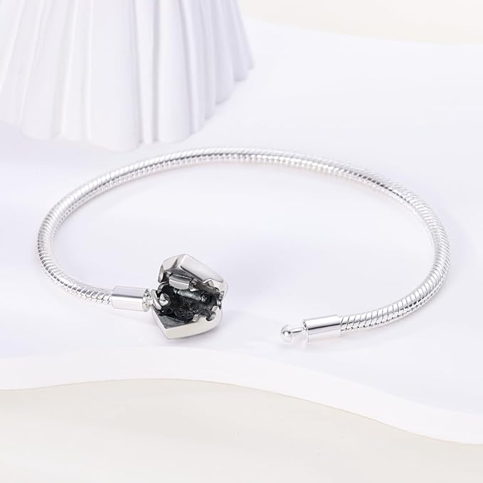 Bracelet Cœur Cristal – Élégant & Romantique