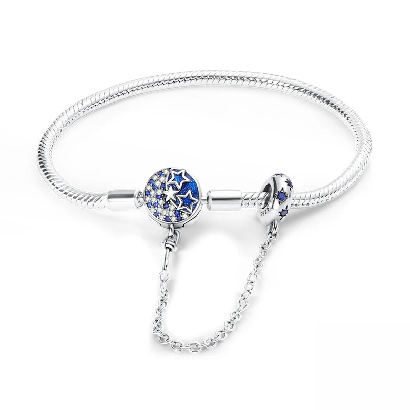 Bracelet “Nuit Étoilée” avec Chaîne de Sécurité – Ciel Bleu & Étoiles Lumineuses