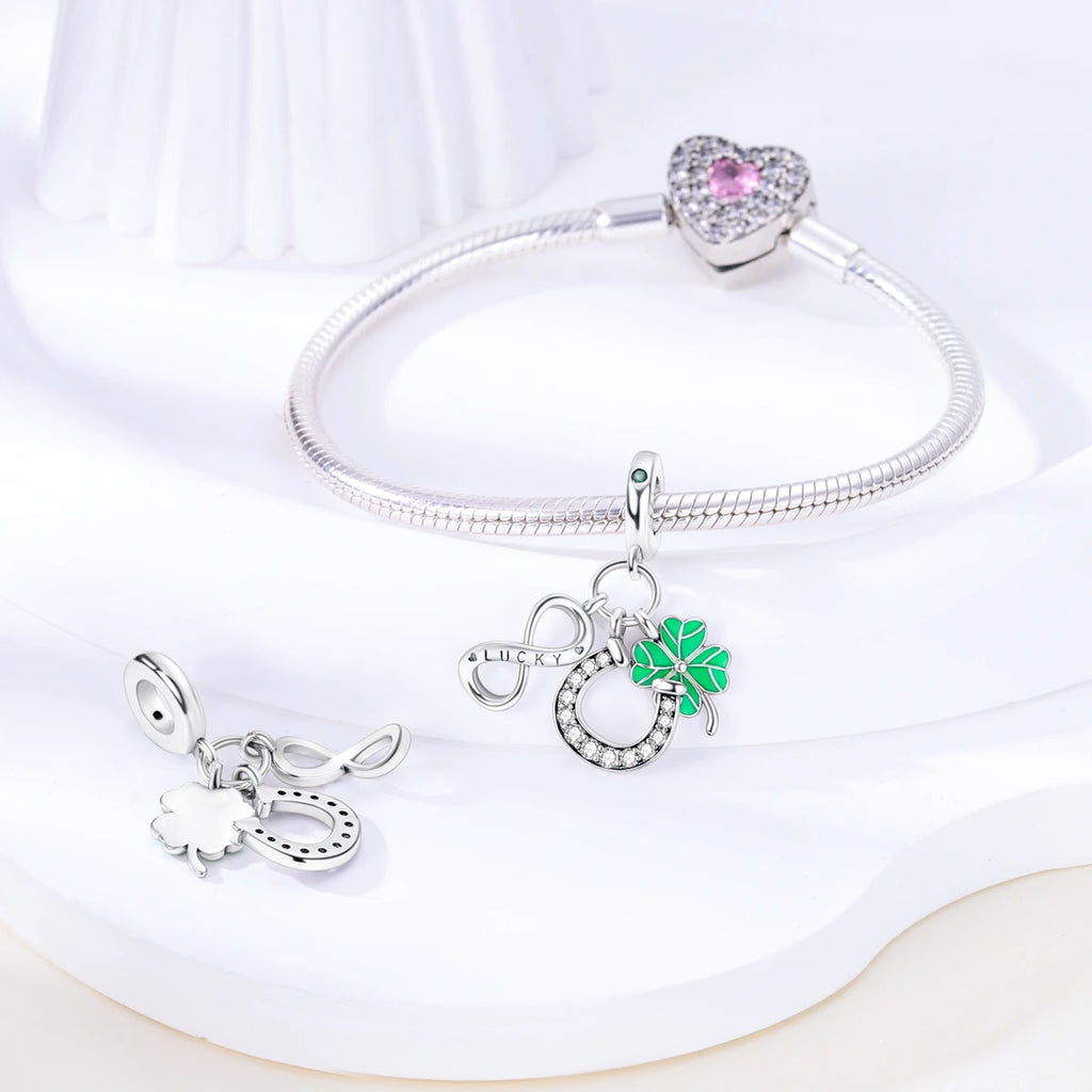 Charm Infini Chance & Trèfle à Quatre Feuilles – Émaillé Vert | Porte-Bonheur Élégant