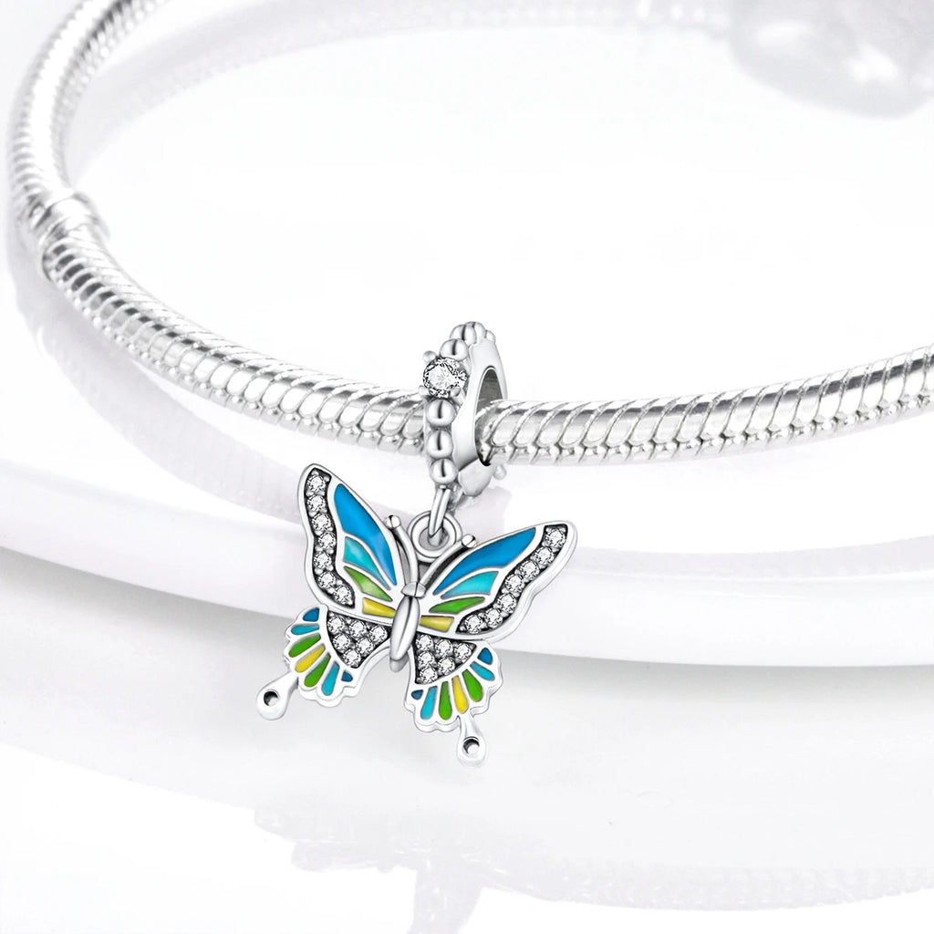 Charm Papillon Bleu & Vert – Émaillé | Symbole de Transformation & Liberté