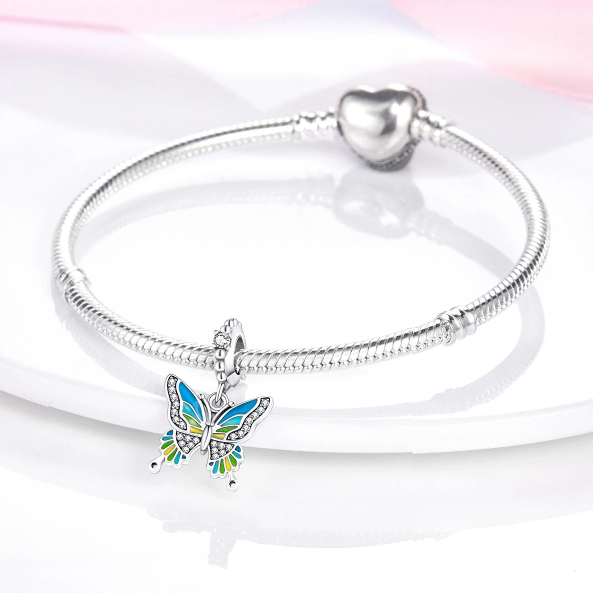 Charm Papillon Bleu & Vert – Émaillé | Symbole de Transformation & Liberté