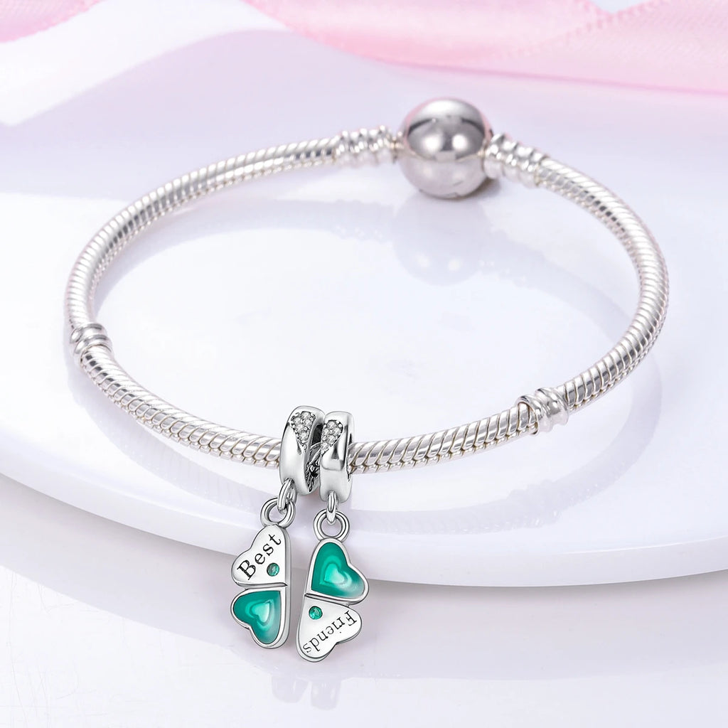 Charm Best Friends Trèfle Vert – Symbole d’Amitié & de Chance
